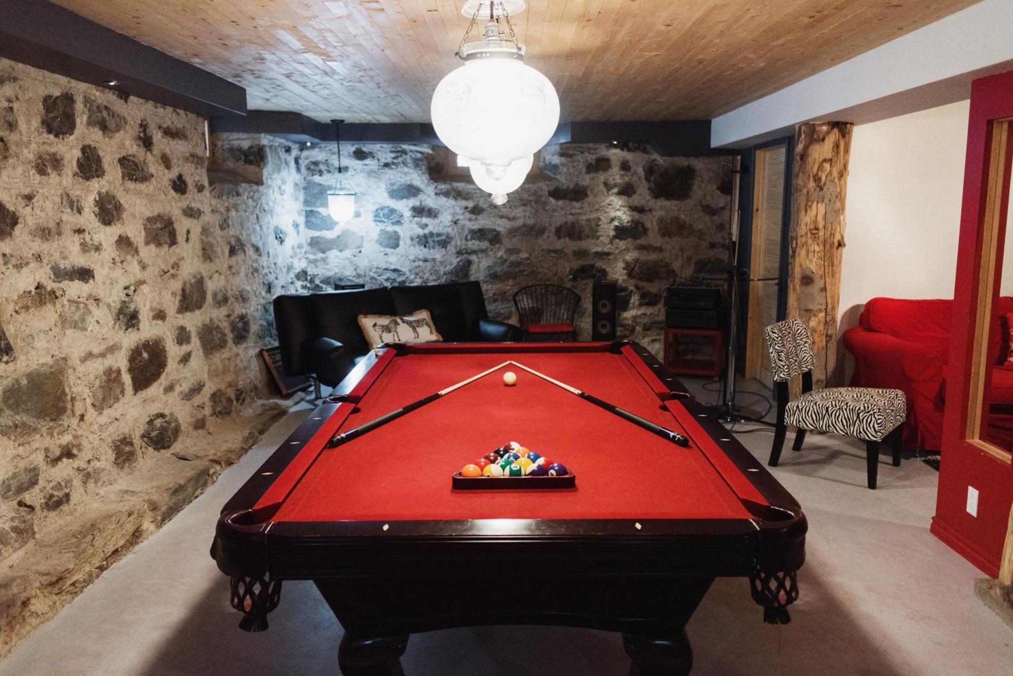 Auberge Incroyable Saint Adrien Екстериор снимка